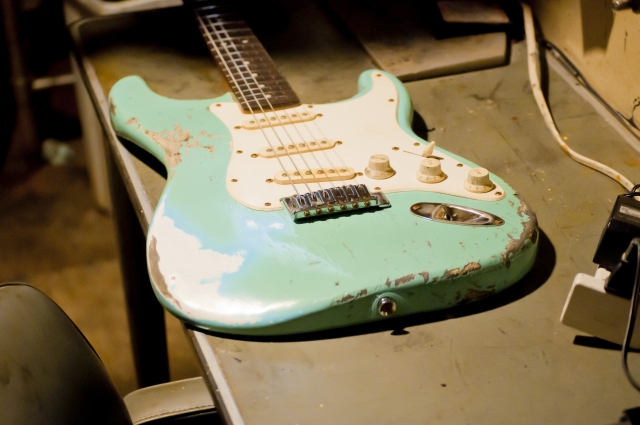 壊れたギターの買取価格